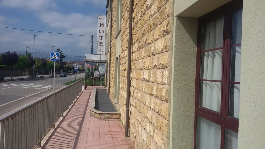 Hotel Alameda 比利亚维西奥萨 外观 照片
